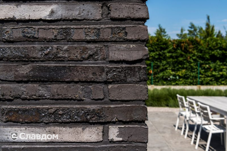 Магазин в г.Росдал с облицовкой кирпичом Terca Lathi Kohle Wasserstrich Special E2 