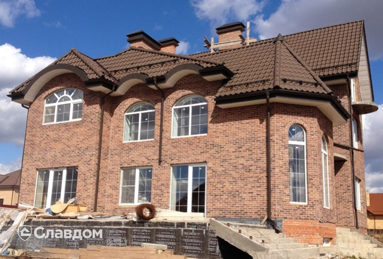 Частный дом из бельгийского кирпича Terca Agaat