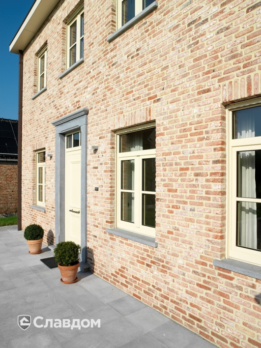 Частный дом с облицовкой кирпичом Terca Retro Pastorie