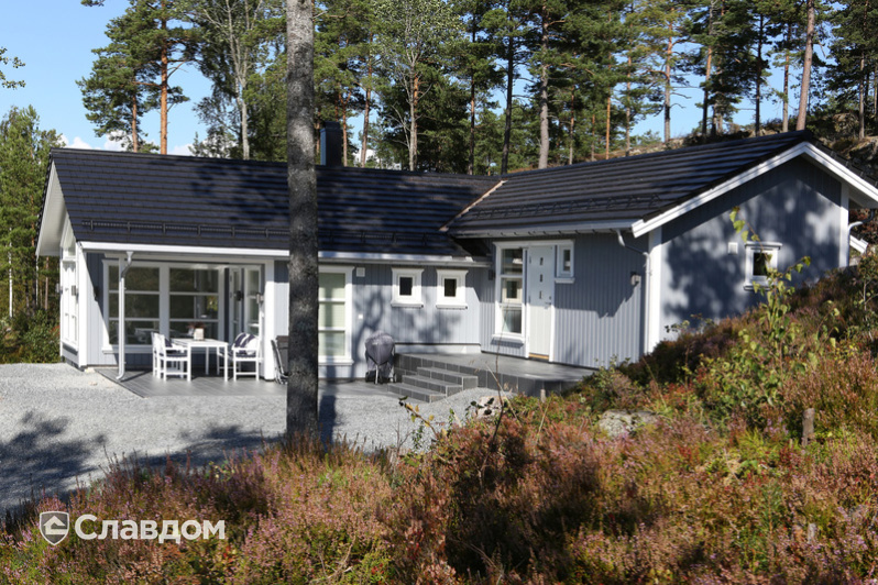 Коттедж с крышей из черепицы Creaton Domino Schieferton Engobiert