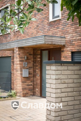 Жилой дом с облицовкой кирпичом Terca Topaas