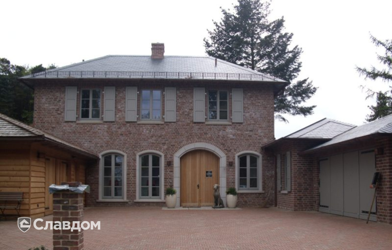 Двухэтажный частный дом с облицовкой кирпичом Terca Veldbrand Exterieur