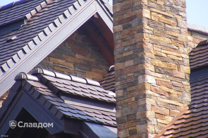 Таунхаус с черепицей TONDACH Бобровка 13-коричневый ангоб