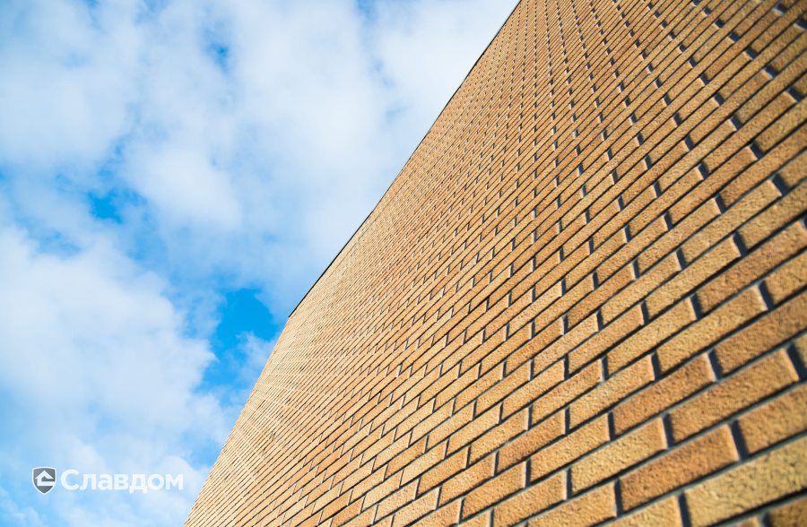 ЖК "Новые кварталы Петергофа" с облицовкой плиткой Roben Manus tonga и Faro shwarz