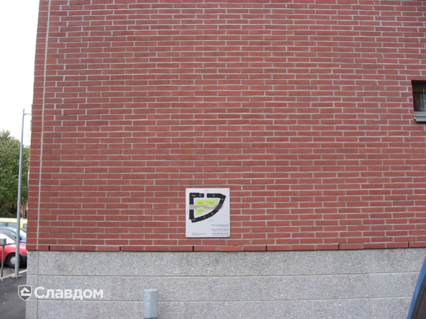 Малоэтажный жилой дом с облицовкой кирпичом Terca Iltarusko каре