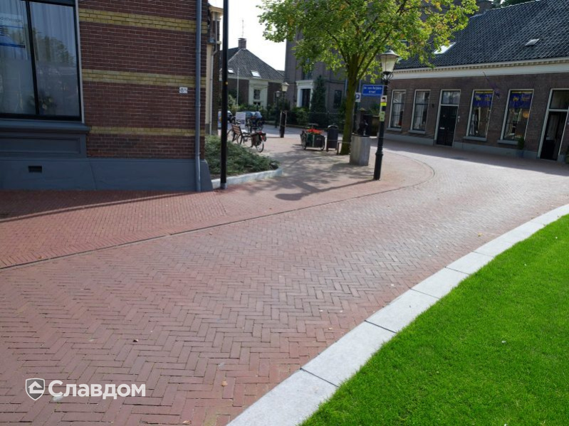 Улицы Хааксбергена с применением брусчатки Penter Paviona