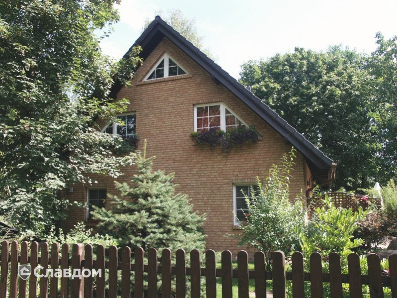 Двухэтажный коттедж с облицовкой кирпичом Terca Orchidee Rose