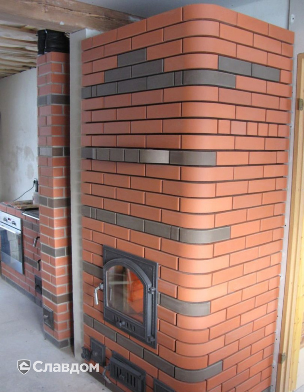 Печь с применением облицовочного кирпича Lode BRUNIS+JANKA F15+JANKA 