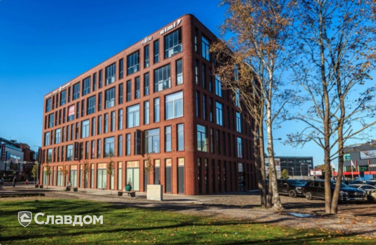 Жилой дом с коммерческими помещениями в Эстонии