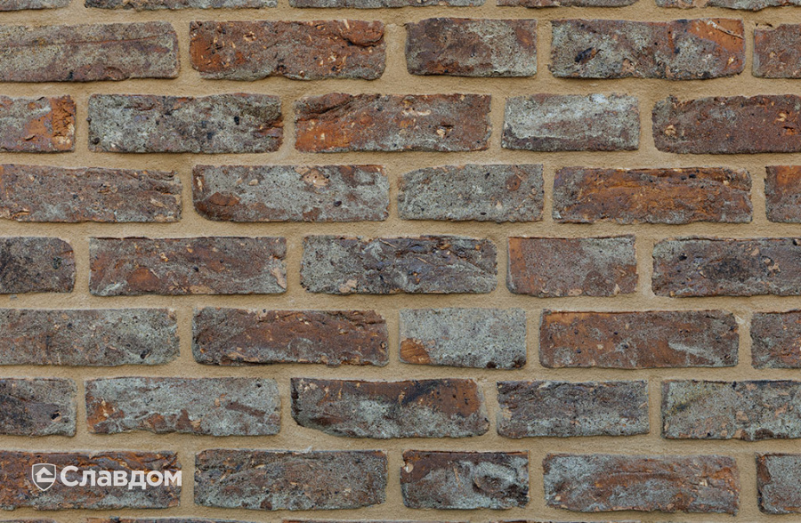 Частный дом с облицовкой кирпичом ручной формовки Сафоново Клинкер №9