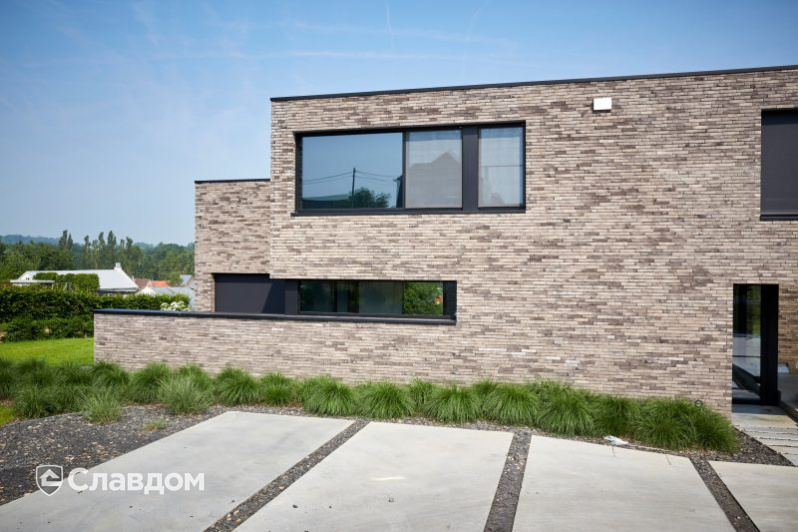 Частный дом в Хюльденберге с облицовкой кирпичом Terca Iluzo Grijs-zwart