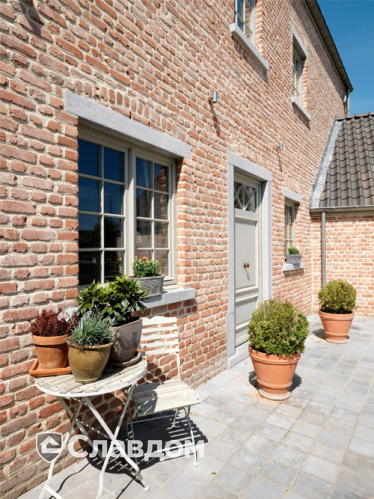 Двухэтажный частный дом с облицовкой кирпичом Terca Belle Epoque de Mons