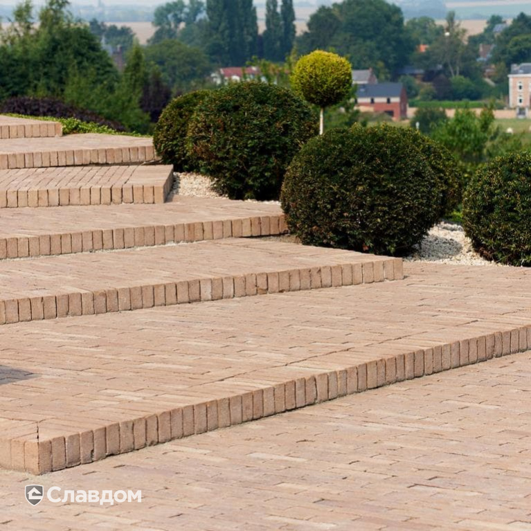 Садовая лестница частного дома с применением брусчатки Penter Siena WF