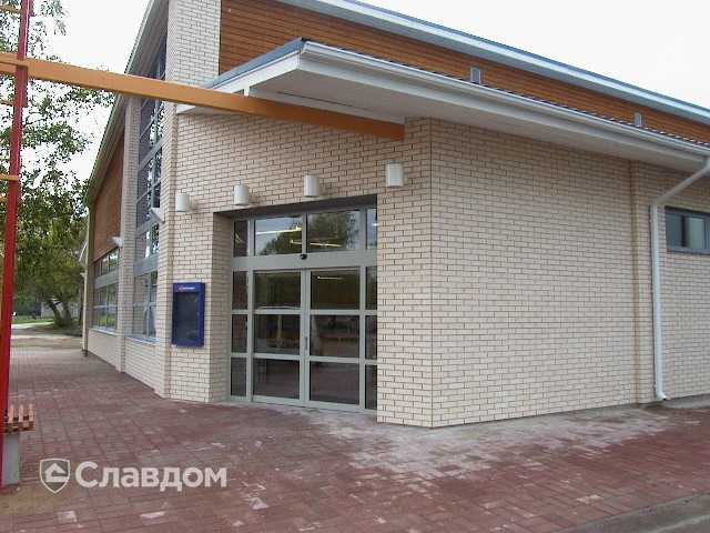 Супермаркет с облицовкой кирпичом Terca Kuura гладкий