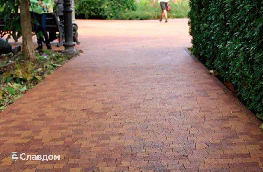 Городская аллея