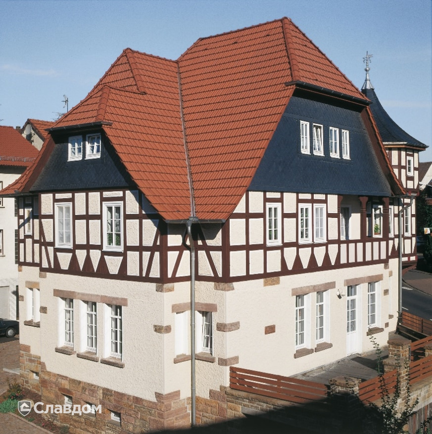 Коттеджный поселок с использованием керамической черепицы Braas Гранат 11V натуральный красный