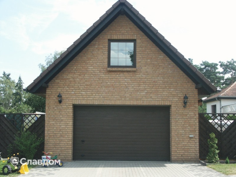 Двухэтажный коттедж с облицовкой кирпичом Terca Orchidee Rose