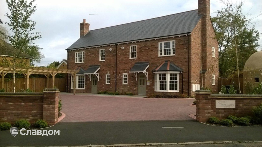 Двухэтажный частный дом с облицовкой кирпичом Terca Mardale Antique