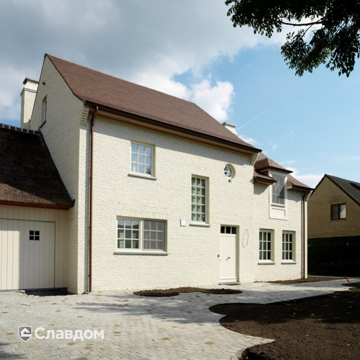 Частный дом с облицовкой кирпичом Terca Duifwit