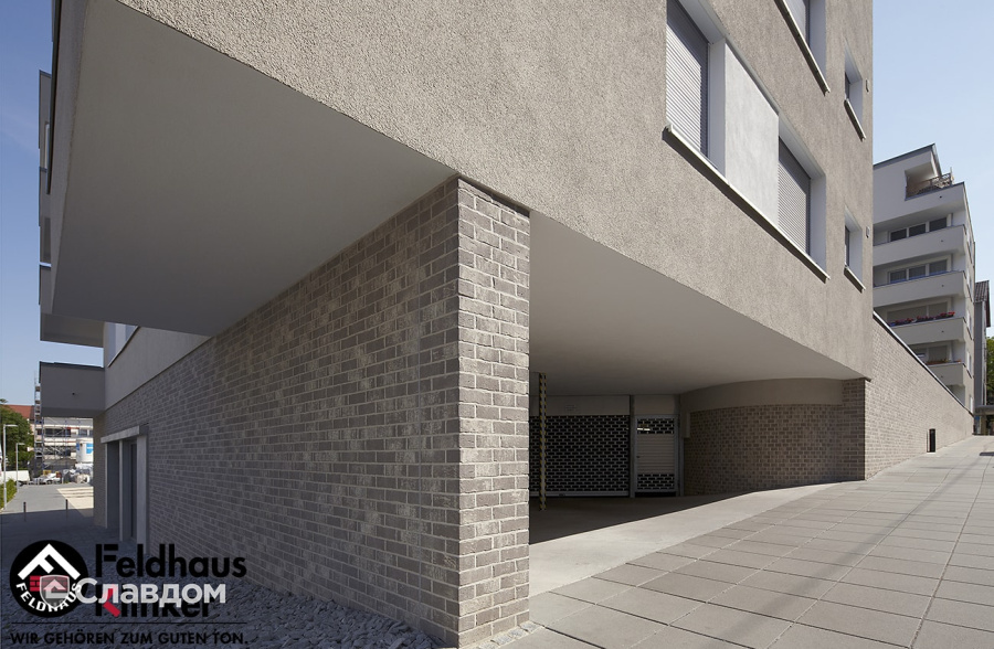 Малоэтажный жилой дом с облицовкой кирпичом Feldhaus Klinker 682 sintra argo blanco