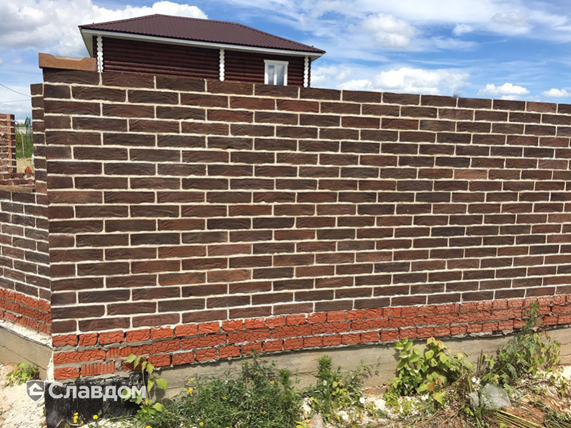 Стена частного дома из кирпича Донские зори Матвеевский