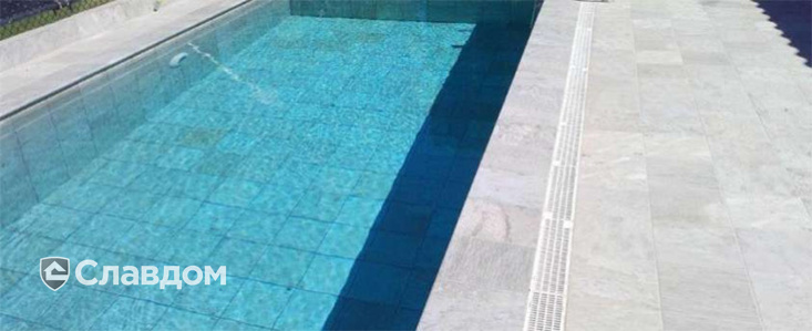 Бассейн с применением плитки Gres Aragon Itaca Gris