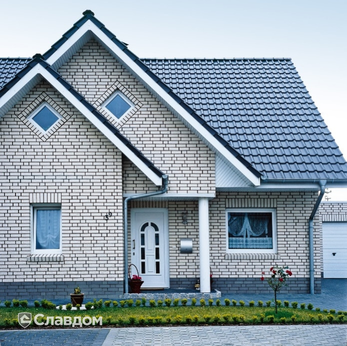 Частный дом с облицовкой кирпичом Terca F4