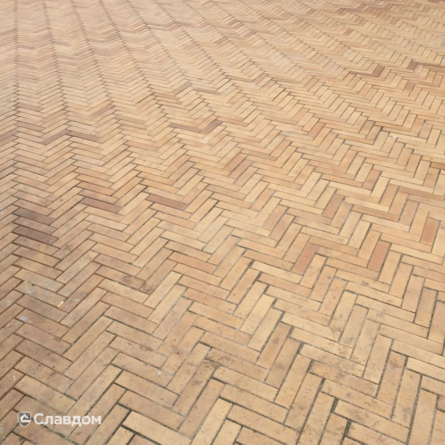 Площадь у ратуши в г. Копенгаген с применением брусчатки MUHR 06 Hellbraun Bunt