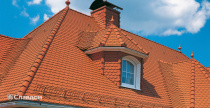 Частный кирпичный дом с крышей из черепицы Creaton Biber Klassik Naturrot