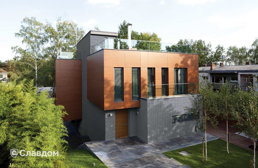 Частный дом с облицовкой фасадной клинкерной плиткой King Klinker Old Castle HF22 Frozen island