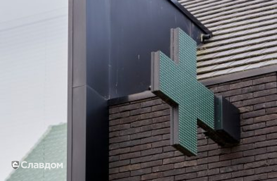 Аптека в Вату с облицовкой кирпичом Terca Agora Grafietzwart