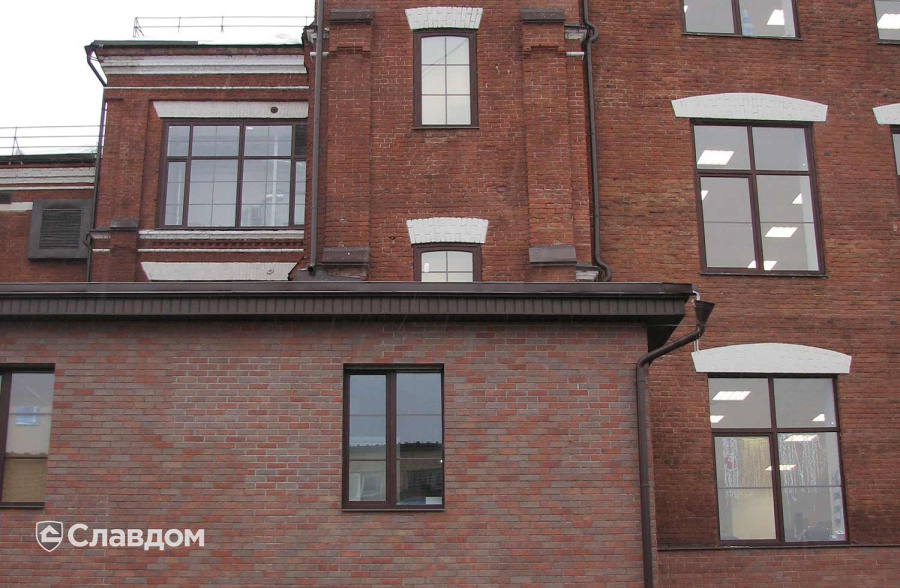 Офис с облицовкой фасадной плиткой Stroeher Keraprotect 416