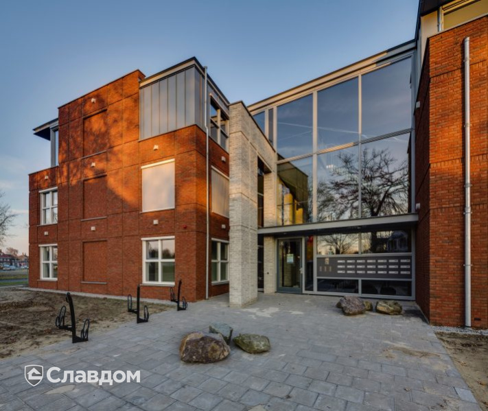 Детский комплекс ORO в Хелмонде с применением кирпича Terca Nedsted