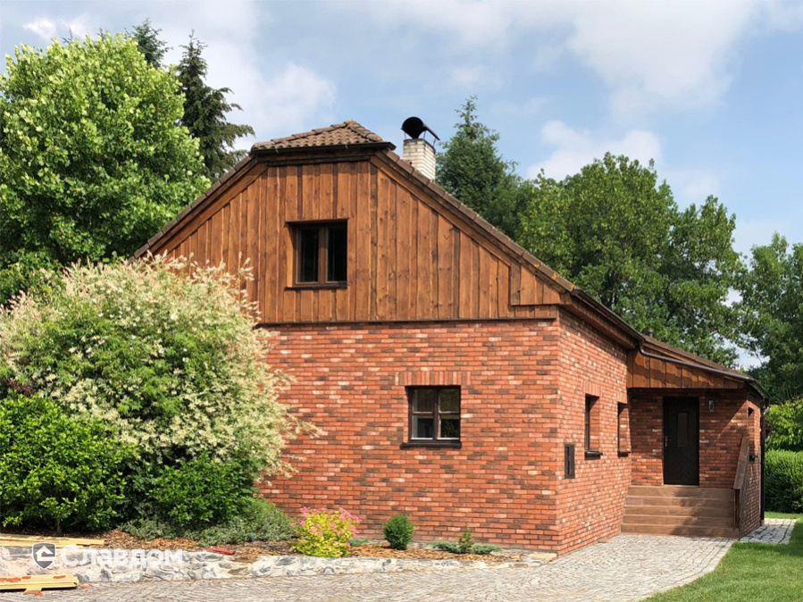 Частный дом с облицовкой кирпичом Terca Mardale Antique