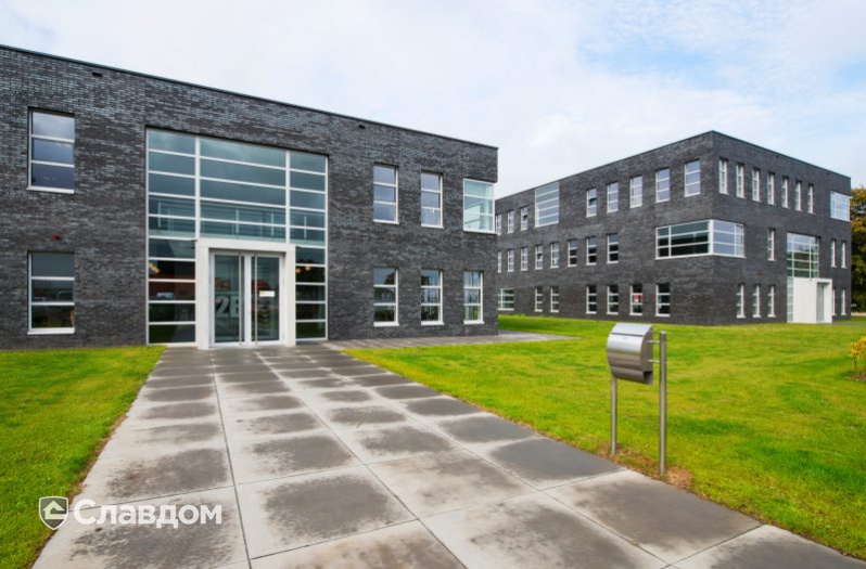 Бизнес-центр Elsteraam с облицовкой кирпичом Terca Ebonywood