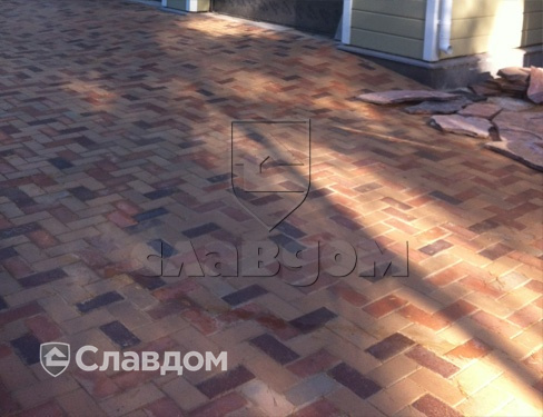 Ландшафт частной территории использованием тротуарной клинкерной брусчатки Penter