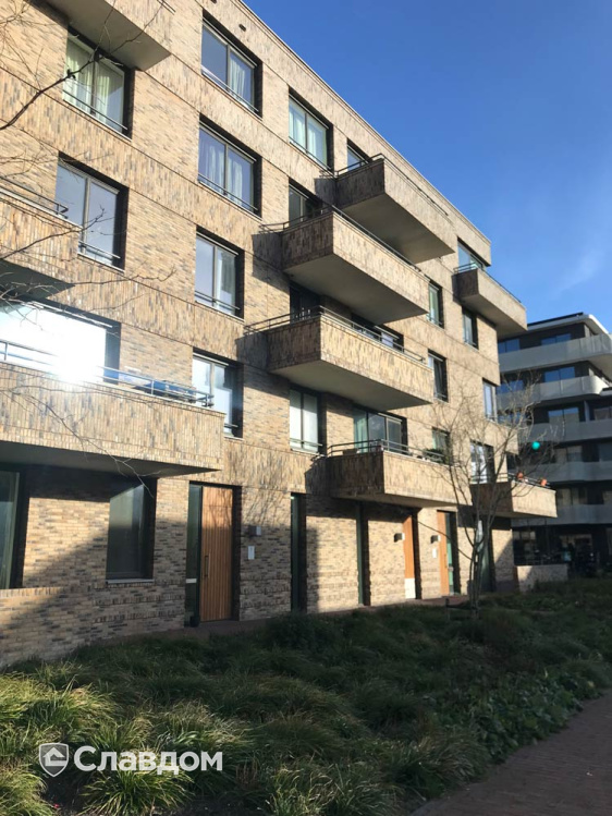 Многоэтажный дом с применением керамического кирпича ENGELS TIGHEL BRIK Ogenagaat