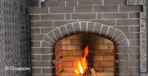 Печь с применением облицовочного кирпича Lode BRUNIS+BRUNIS F15