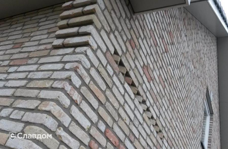Частный дом с облицовкой кирпичом Terca Retro Gaudi