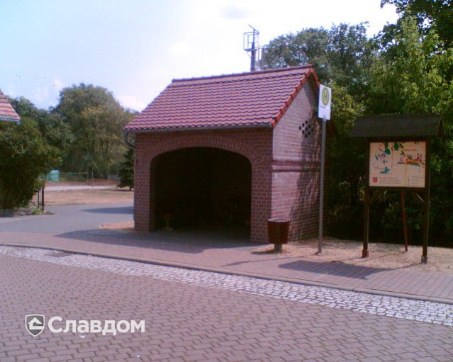 Автобусная остановка с облицовкой кирпичом Terca Lausitz