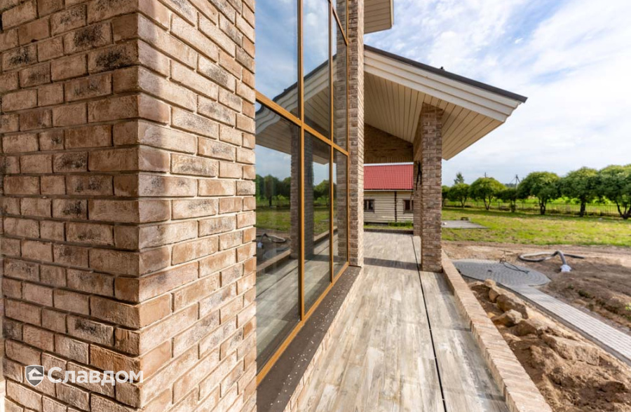 Частный коттедж с облицовкой кирпичом Muhr Nr 59 Monaco (Titan Multi)