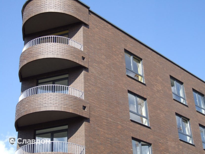 Жилой комплекс с облицовкой кирпичом Terca Terra гладкий