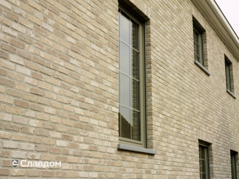 Двухэтажный коттедж с облицовкой кирпичом Terca Oud Laethem