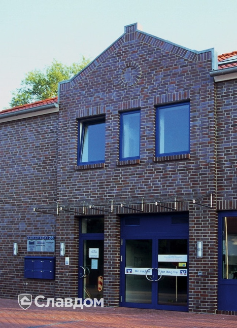 Офисное здание с облицовкой кирпичом Terca BK1