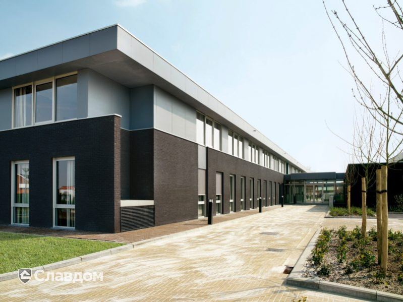 Жилой дом с облицовкой кирпичом Terca Agora Grafietzwart