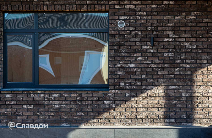 Частный дом с облицовкой из кирпича Тандем Данилово