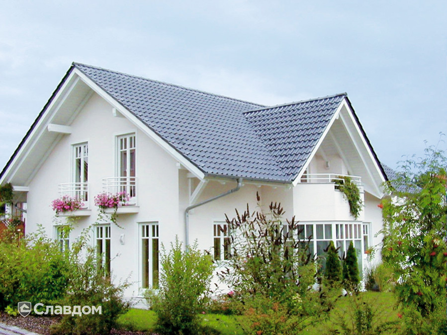 Частный дом с применением керамической черепицы Koramic Universo 14 Anthracite Engobe