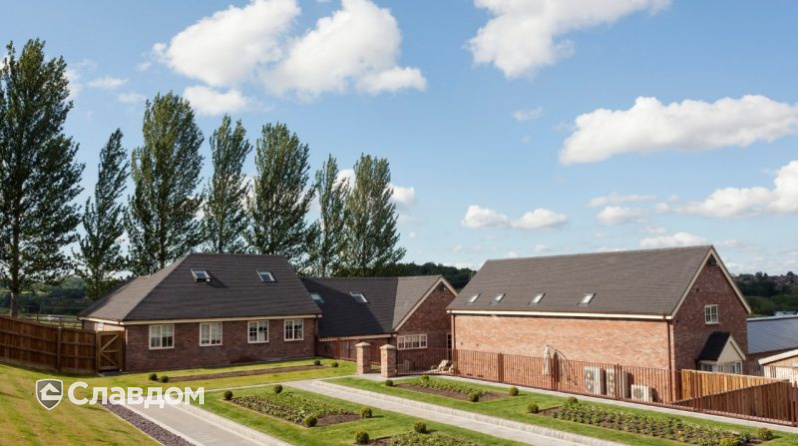 Частный дом с облицовкой кирпичом Terca Bourgondie