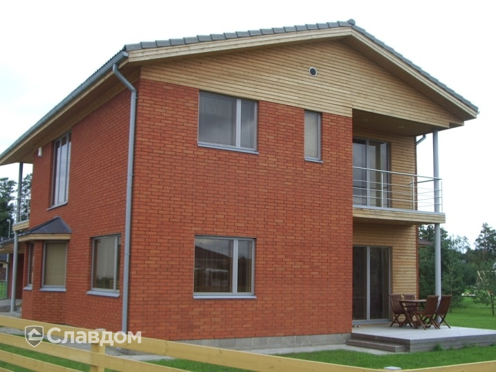 Частный дом с облицовкой кирпичом Terca Red гладкий