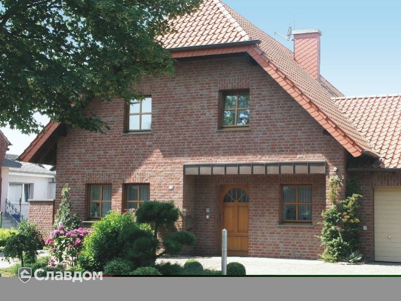 Жилой дом с облицовкой кирпичом Terca Paarsblauw